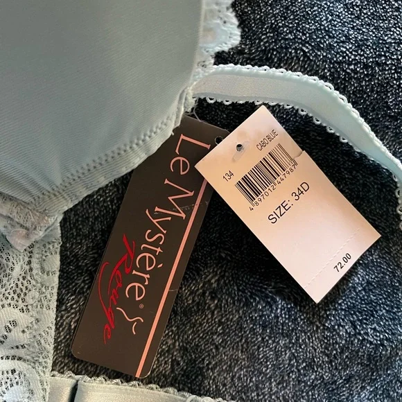 New with and without tags 34D bras - Picture 3 of 3